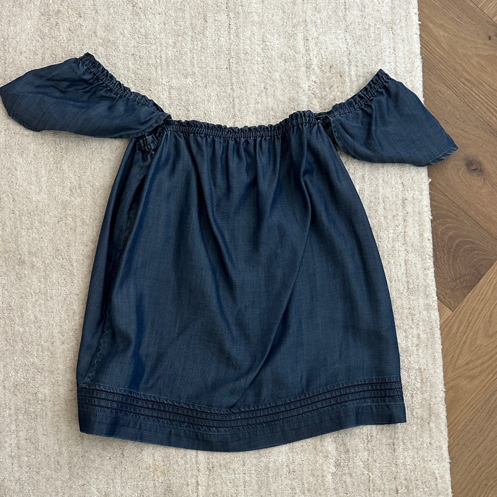 Off-Shoulder Navy Blue chambray Paige top